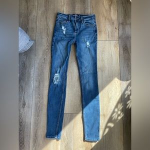 Hollister jeans, ripped jeans, dark wash size 1L
